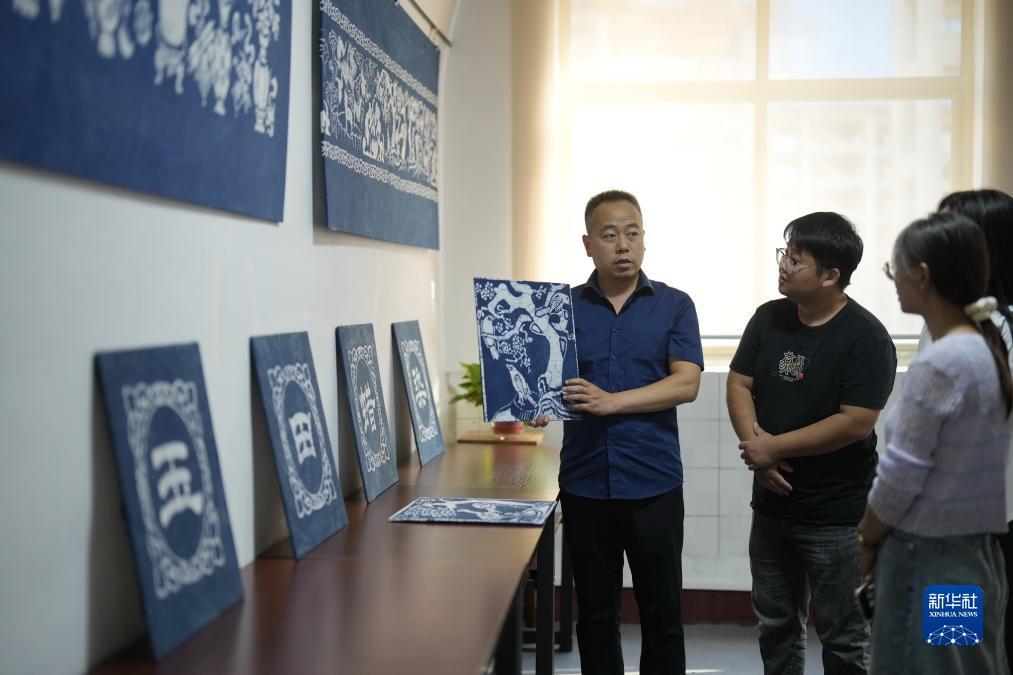 追光棋牌官网